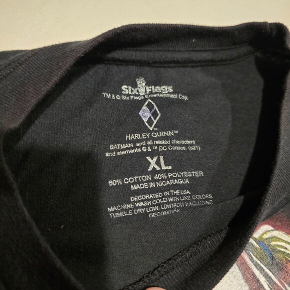 Six Flags Harley Quinn Womens T Shirt XL Black Crop Top Gently Used Short Sleeve - Picture 3 of 12